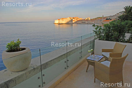 Excelsior Hotel 14